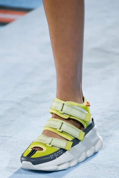 Look 92